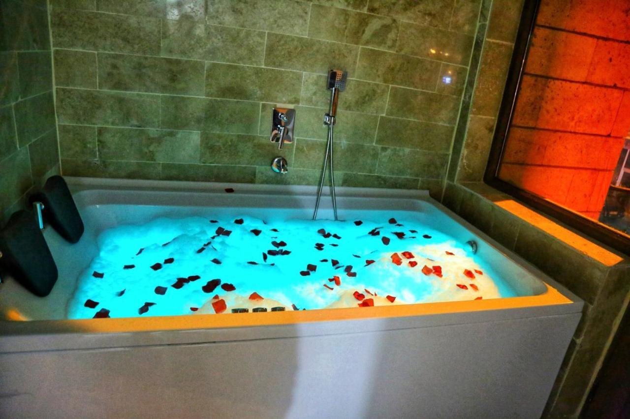 Whitestone Hotel Nevşehir Bagian luar foto
