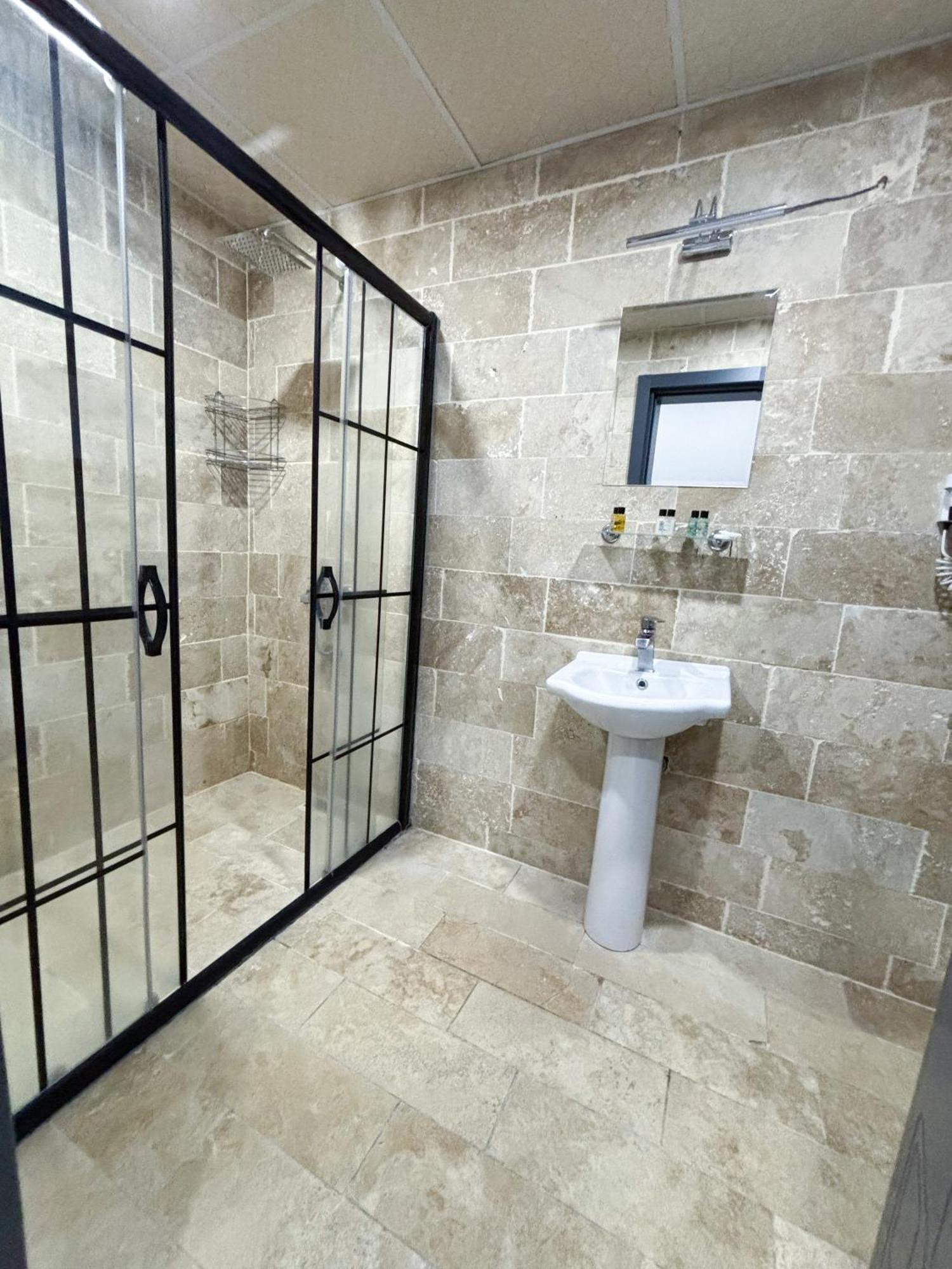 Whitestone Hotel Nevşehir Bagian luar foto